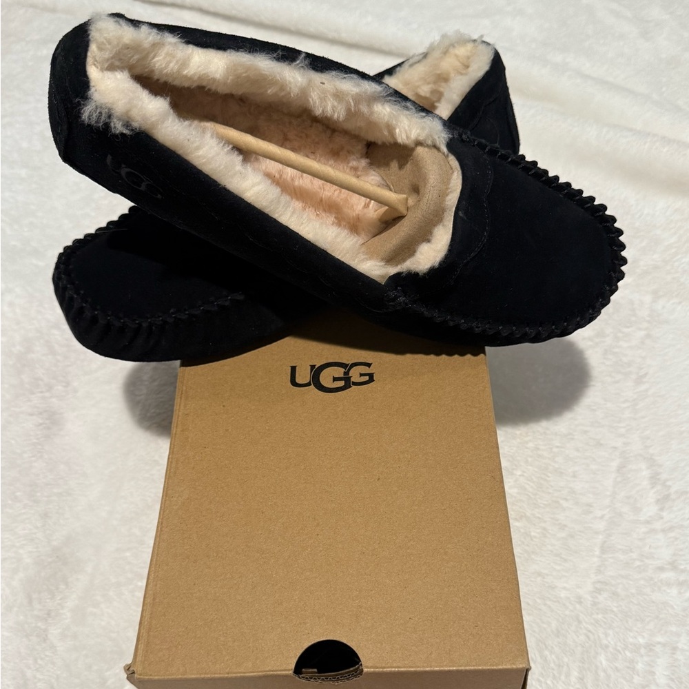 UGG Mocassins